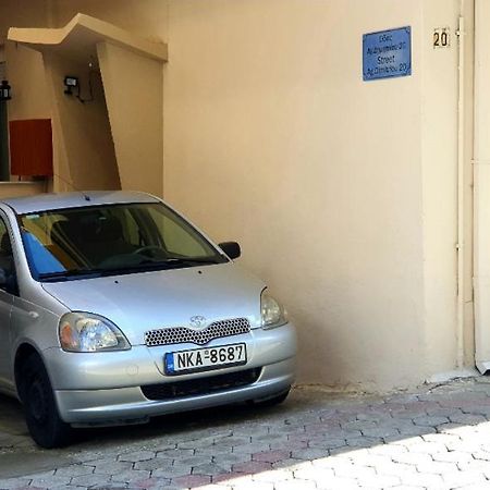 Home Sweet Home In Sykies Tesalonika Bagian luar foto