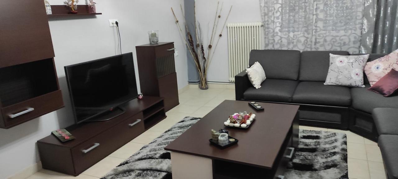 Home Sweet Home In Sykies Tesalonika Bagian luar foto