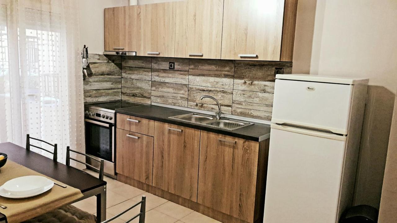 Home Sweet Home In Sykies Tesalonika Bagian luar foto