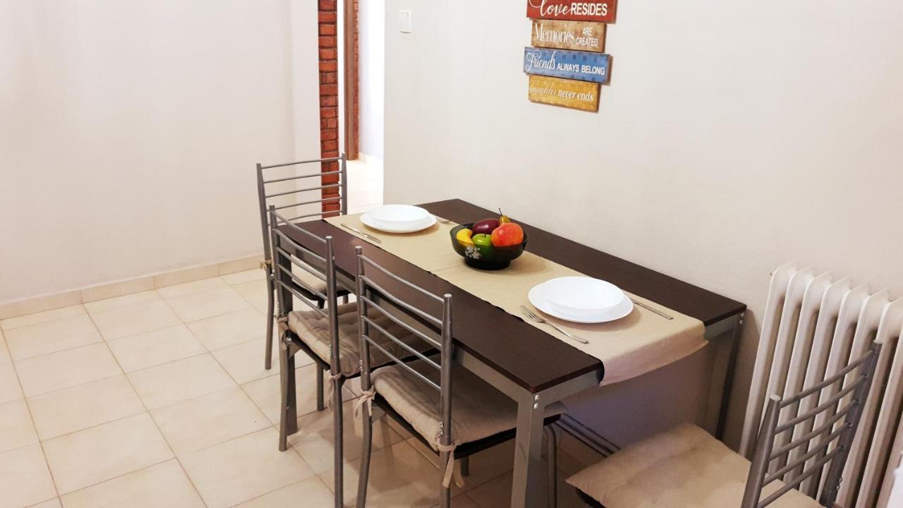 Home Sweet Home In Sykies Tesalonika Bagian luar foto